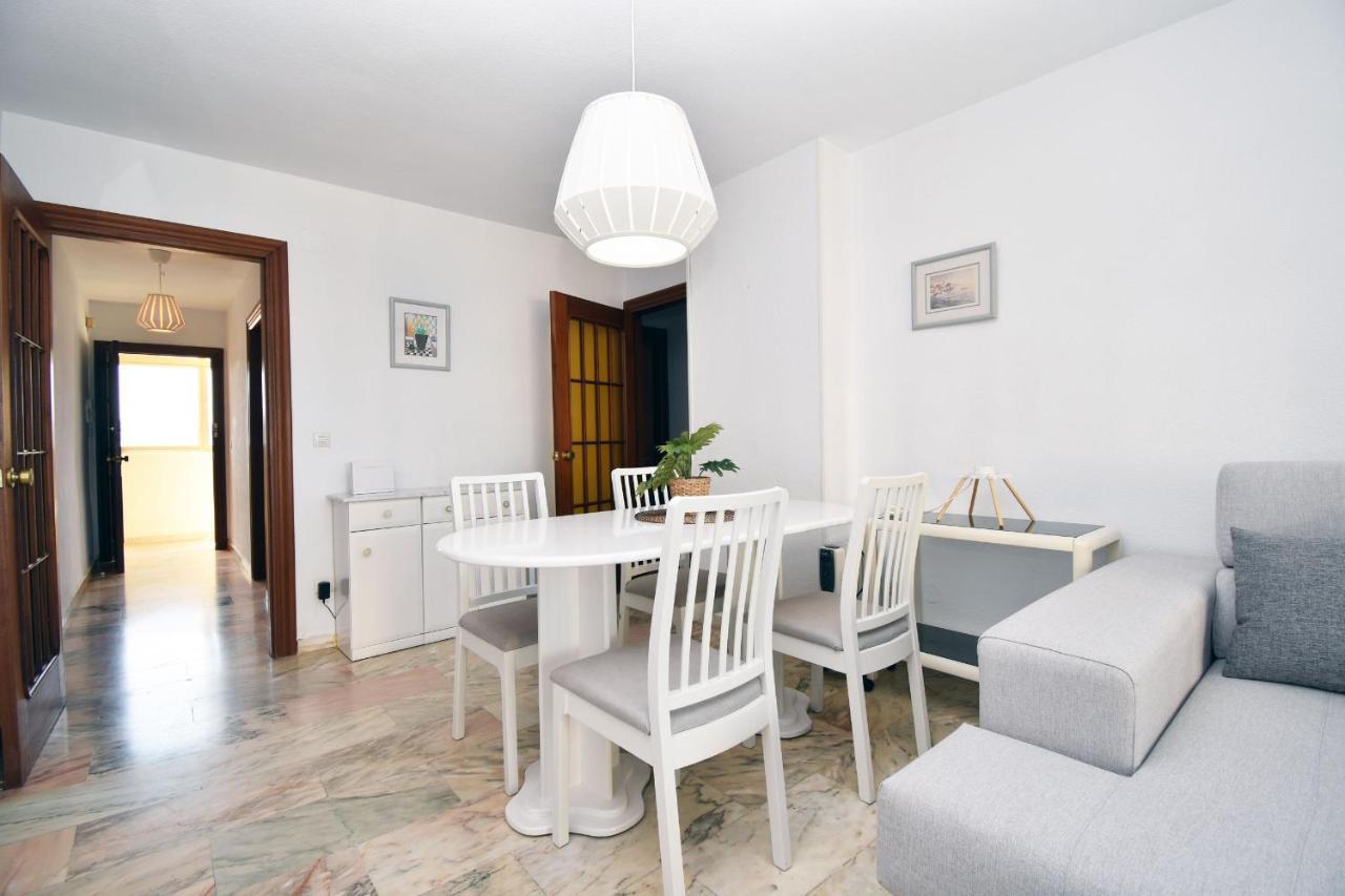 Apartamento Vistas Al Mar Y Piscina Fuengirola Luaran gambar
